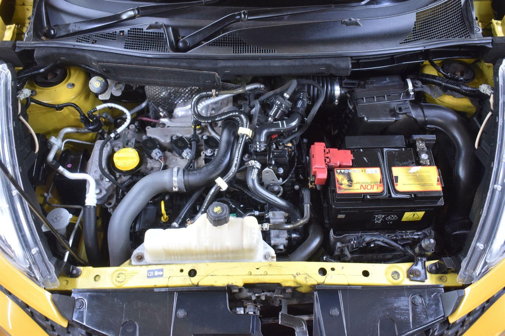 Nissan Juke 1.2 Dig-t Acenta Premium 6Spd Euro 5 Ss RE64ZBW Yellow #4
