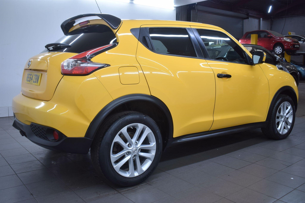 Nissan Juke 1.2 Dig-t Acenta Premium 6Spd Euro 5 Ss RE64ZBW Yellow #2