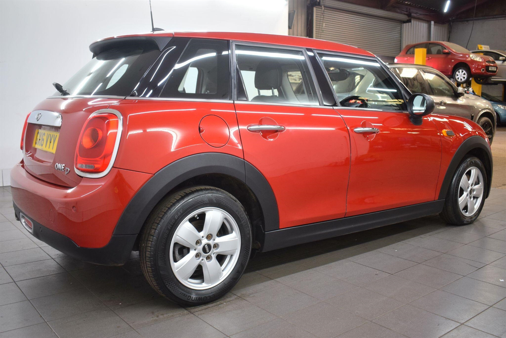 Mini Hatch 1.5 One D Euro 6 Ss Red #2