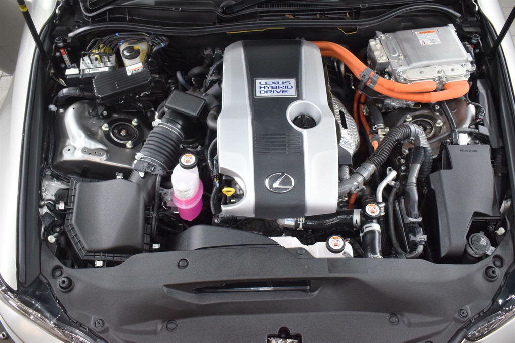 Lexus IS 2.5 Premier E-cvt Euro 6 Ss Silver #4