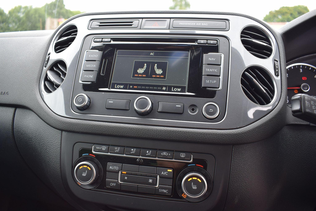 Volkswagen Tiguan 2.0 Tdi Bluemotion Tech Silver #30