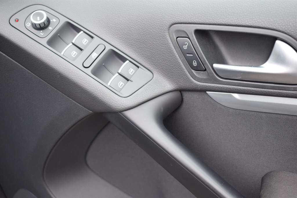 Volkswagen Tiguan 2.0 Tdi Bluemotion Tech Silver #24