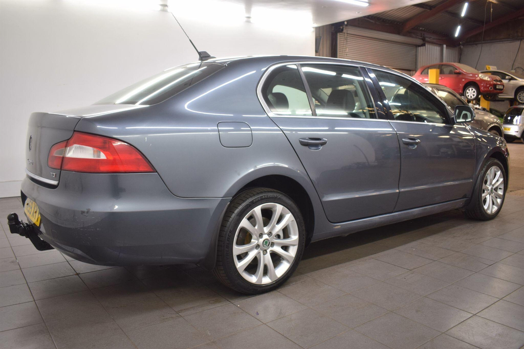 Skoda Superb 2.0 Tdi Se Dsg Euro 4 Grey #2