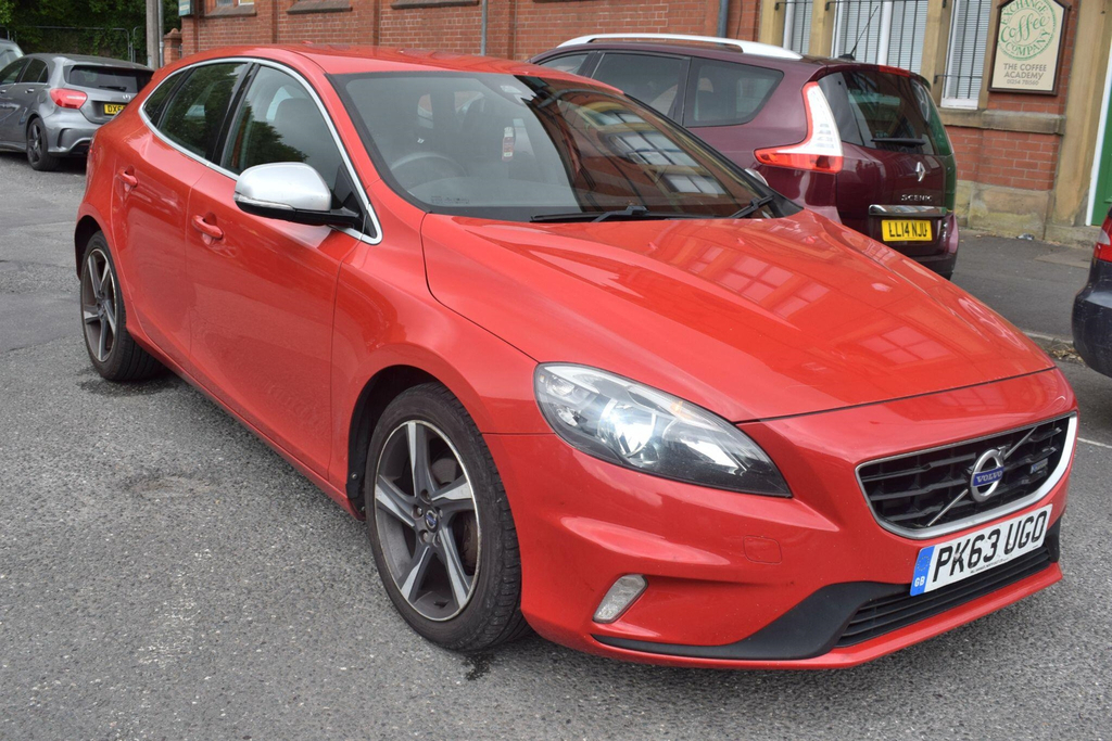 Volvo V40 1.6 D2 R-design Euro 5 Ss Red