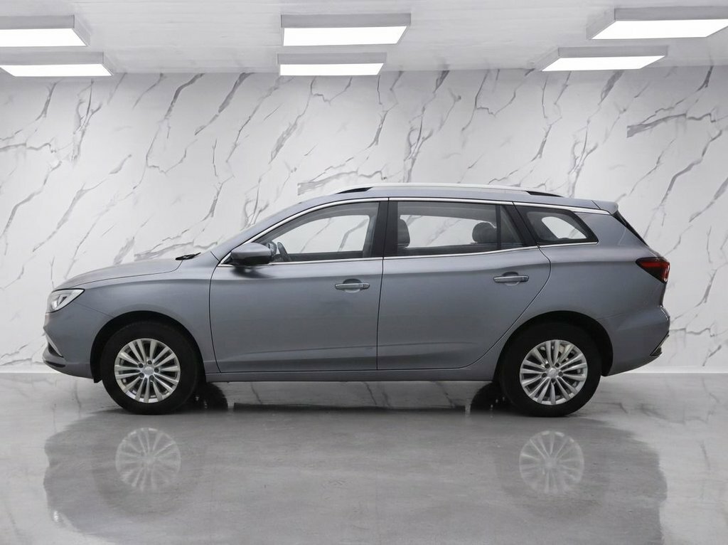 MG MG5 Estate Silver #6