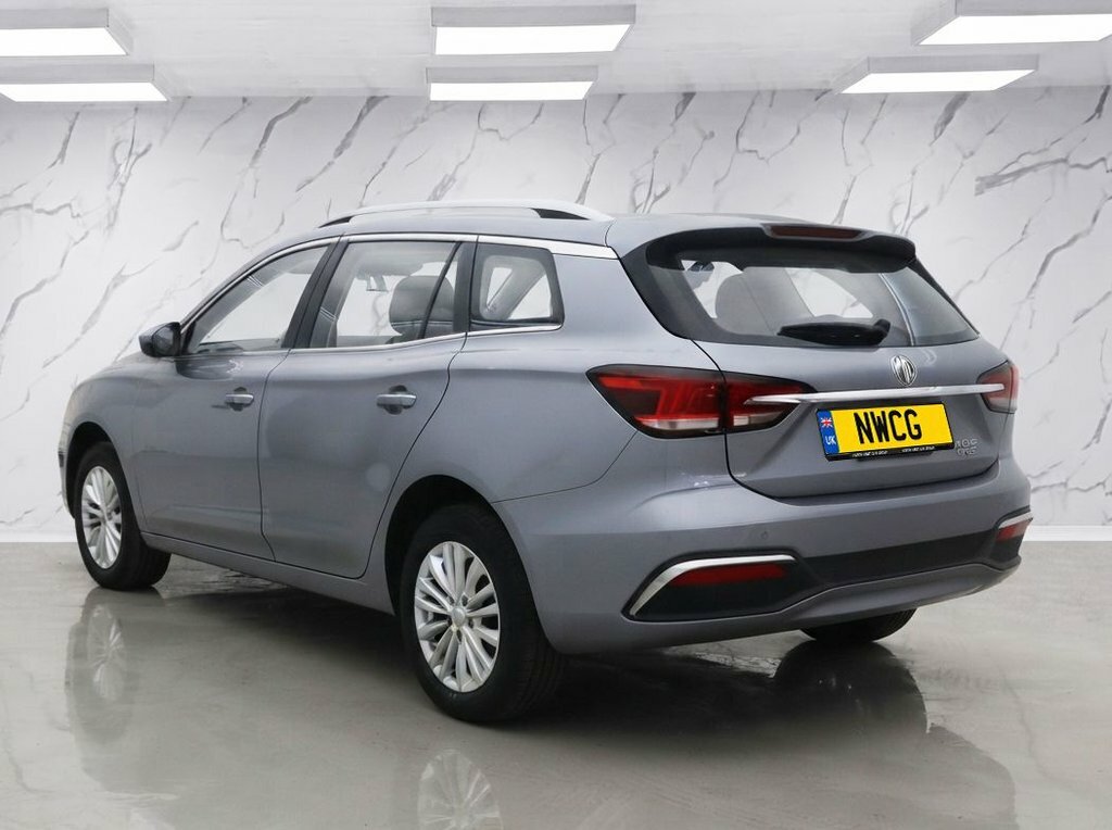 MG MG5 Estate Silver #3