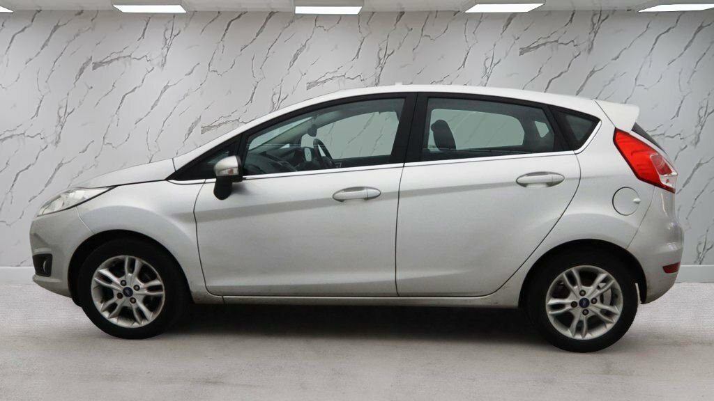 Ford Fiesta Hatchback 2015 Ford Fiesta 1.0 Ecoboost Zetec Petr Black #5