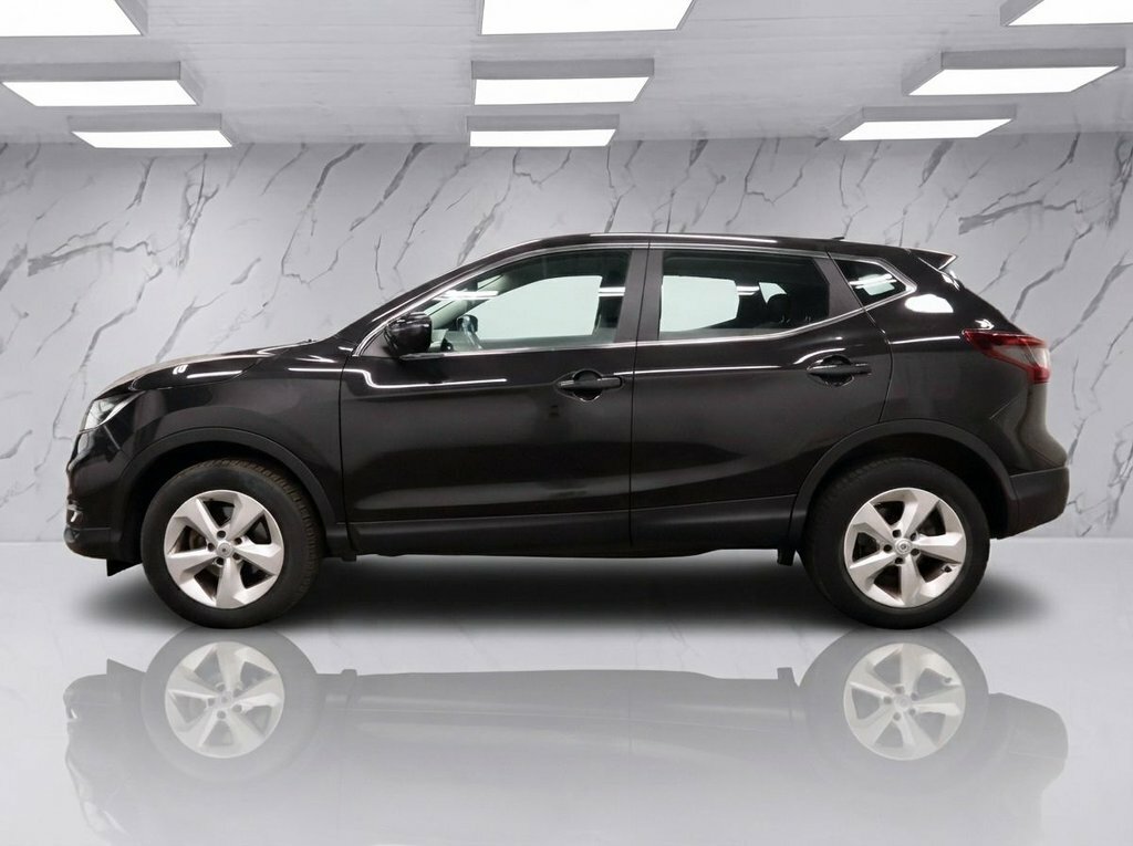 Nissan Qashqai 1.3L Acenta Premium Black #5