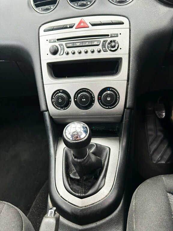 Peugeot 308 Hatchback 1.4 Vti Verve 200909 Red #14