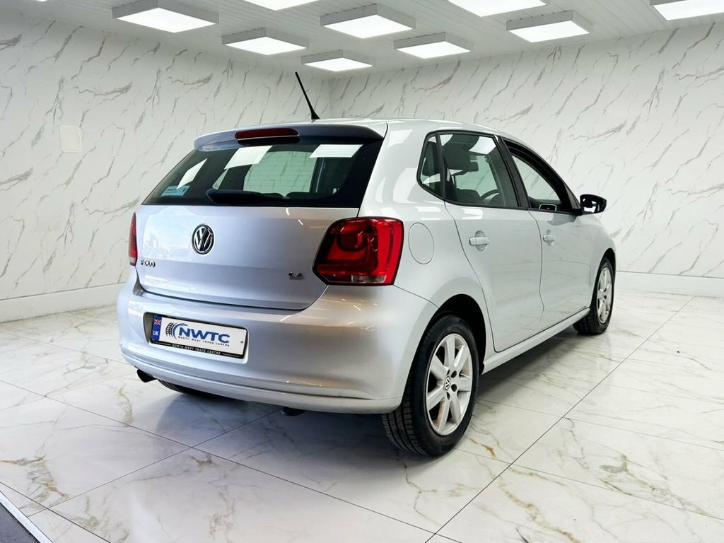 Volkswagen Polo 1.2 S Euro 5 Ac Black #9