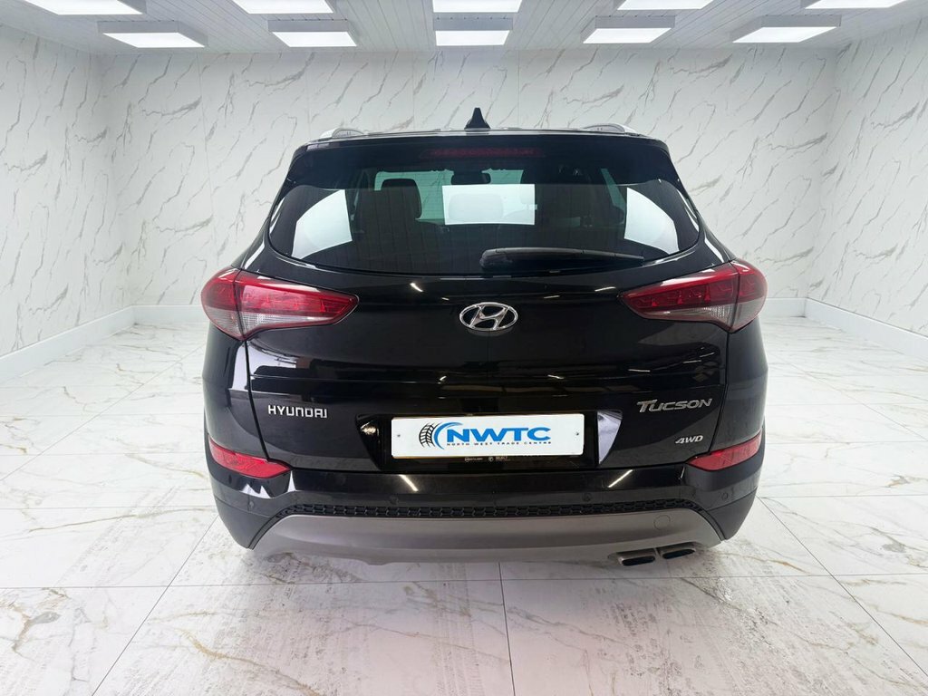 Hyundai Tucson 1.7 Crdi Se Blue Drive 114 Bhp Beige #8