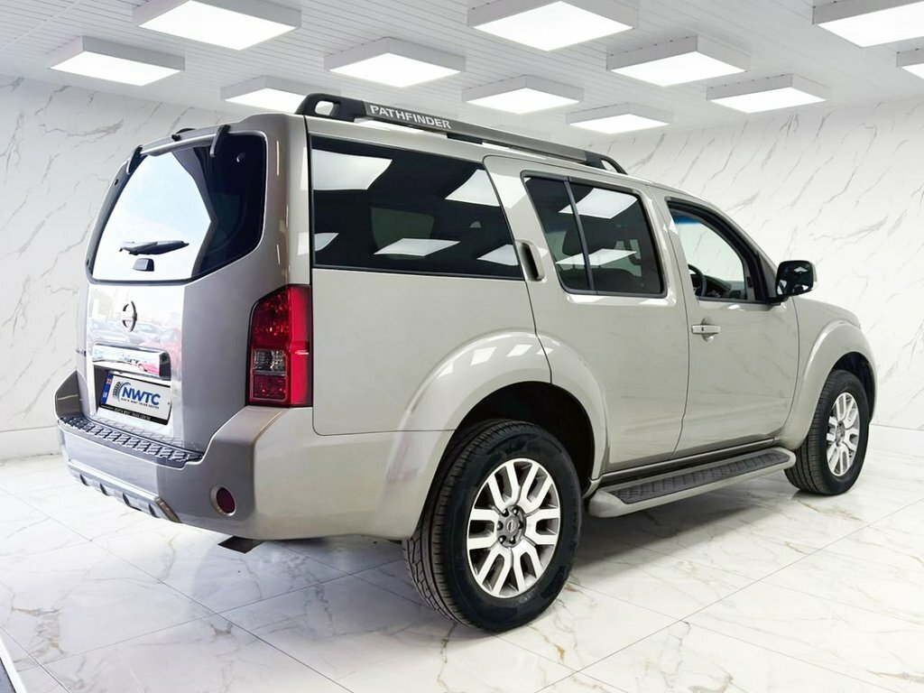 Nissan Pathfinder 2.5L Tekna Silver #6