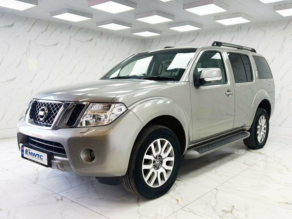 Nissan Pathfinder 2.5L Tekna Silver #4