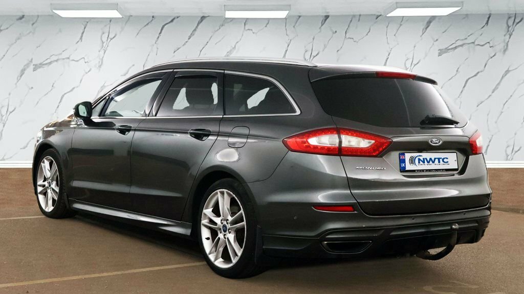 Ford Mondeo 2L Titanium Grey #3