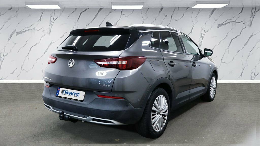 Vauxhall Grandland X 1.2L Tech Line Nav Grey #4