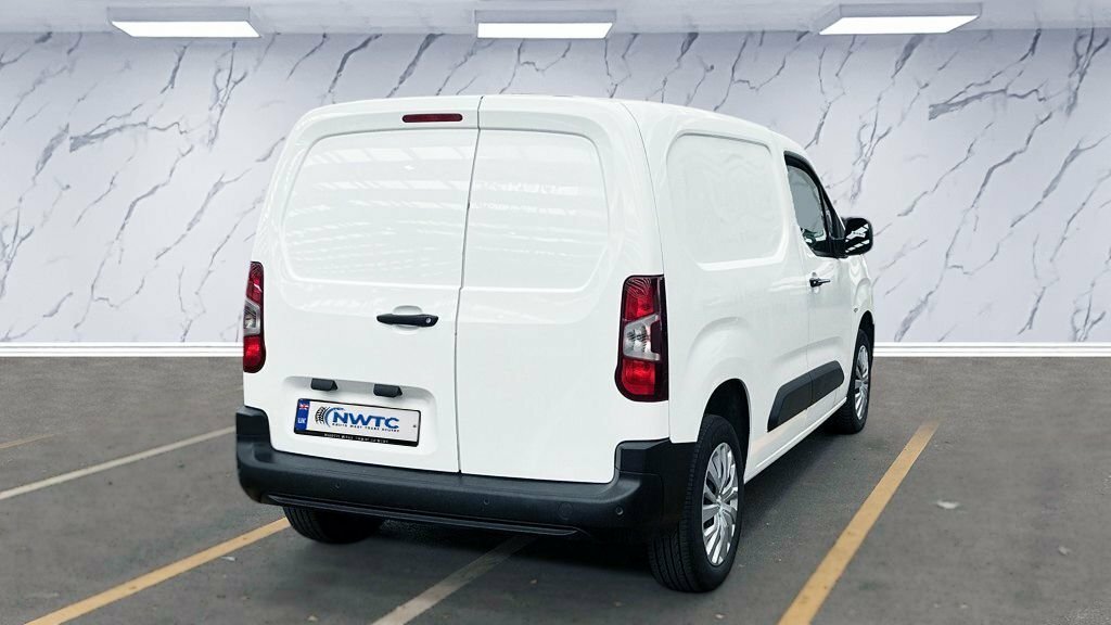 Peugeot Partner 1.5L Professional White #4
