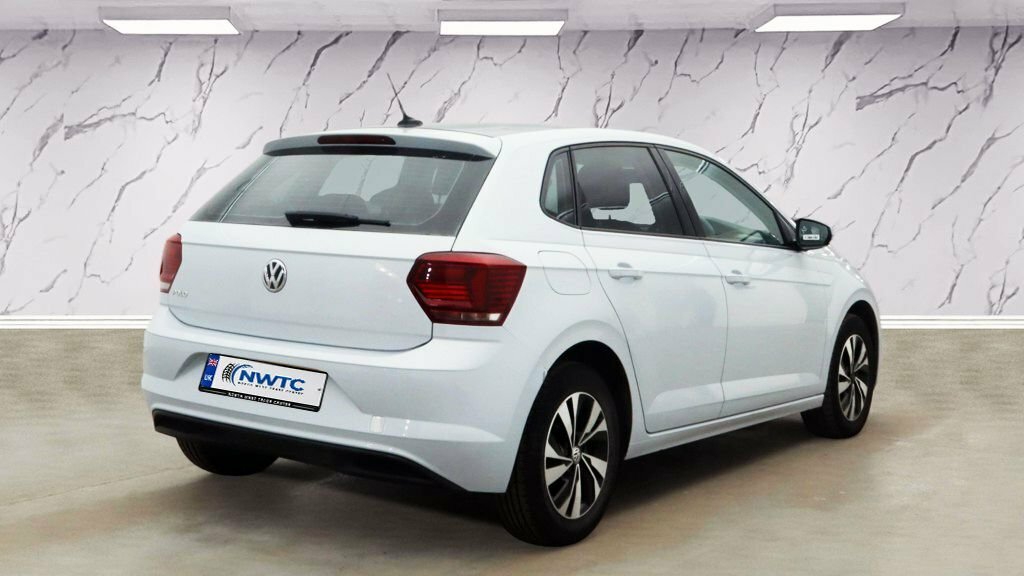 Volkswagen Polo 1.6L Se Silver #4