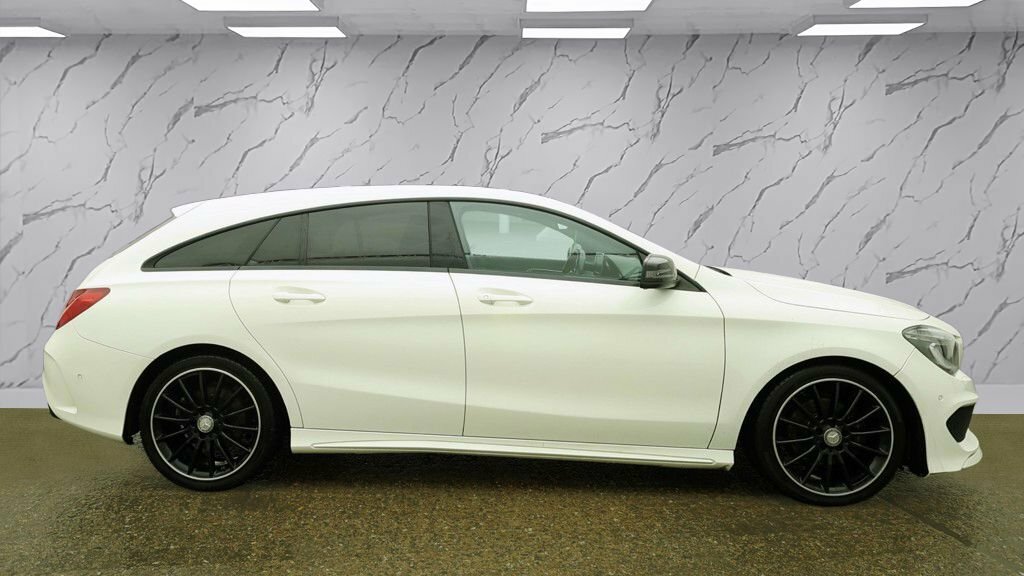 Mercedes-Benz CLA Class 2.1L Amg Sport White #5
