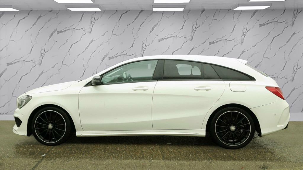 Mercedes-Benz CLA Class 2.1L Amg Sport White #6