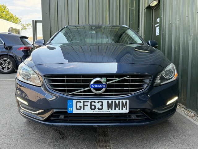 Volvo V60 2.4 D6 Estate Plug-in Hybrid Geartronic Blue #4