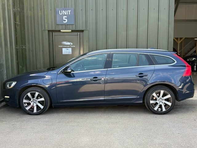 Volvo V60 2.4 D6 Estate Plug-in Hybrid Geartronic Blue #6