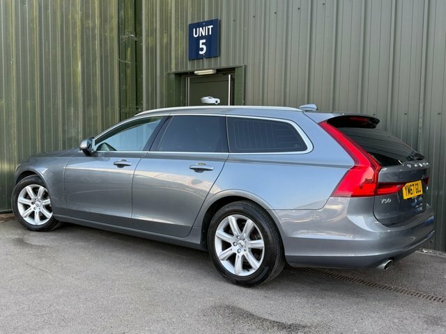 Volvo V90 2.0 D4 Momentum Estate Euro 6 S S Grey #2