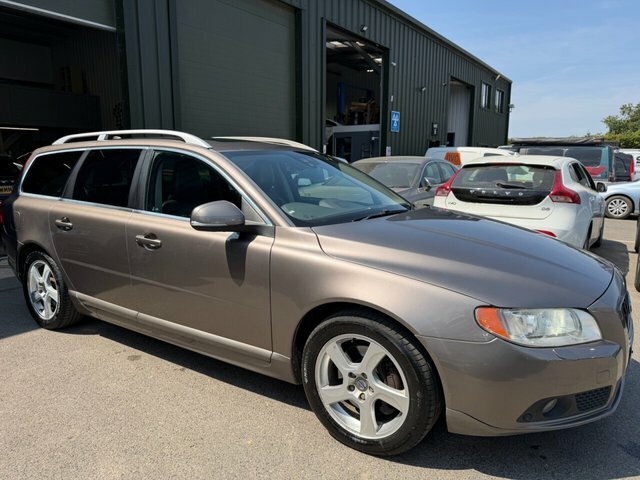 Volvo V70 2.4 D5 Se Lux Estate Geartronic Euro 5 Grey