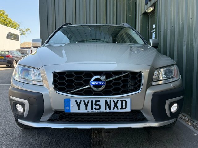 Volvo XC70 2.4 D4 Se Lux Estate Awd Euro 6 Gold #4