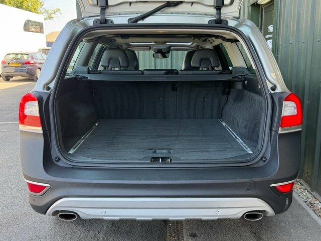 Volvo XC70 2.4 D5 Se Lux Estate Geartronic Awd Eur Black #10