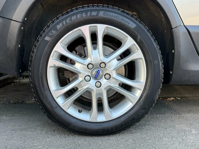 Volvo XC70 2.4 D5 Se Lux Estate Geartronic Awd Eur Black #16