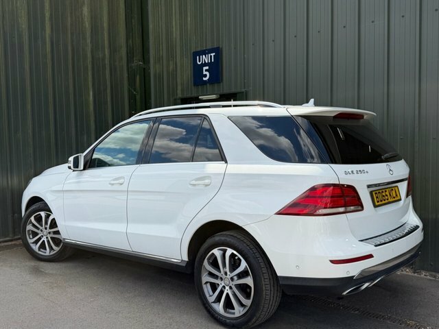 Mercedes-Benz GLE Class 2.1 Gle250d Sport Suv G-tronic 4Matic E White #2