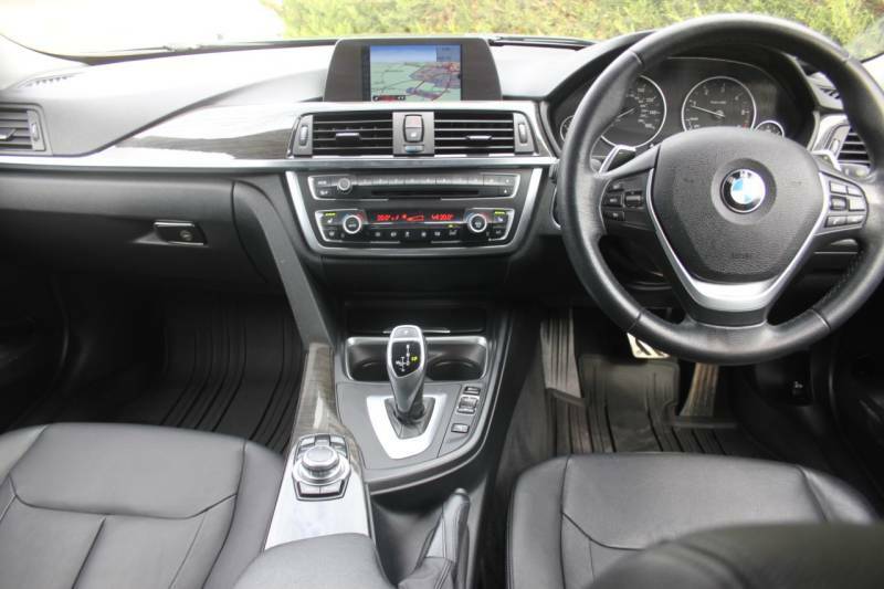 BMW 3 Series 330D Luxury Touring Blue #3