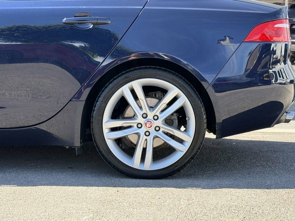 Jaguar XE 2L Portfolio Blue #5
