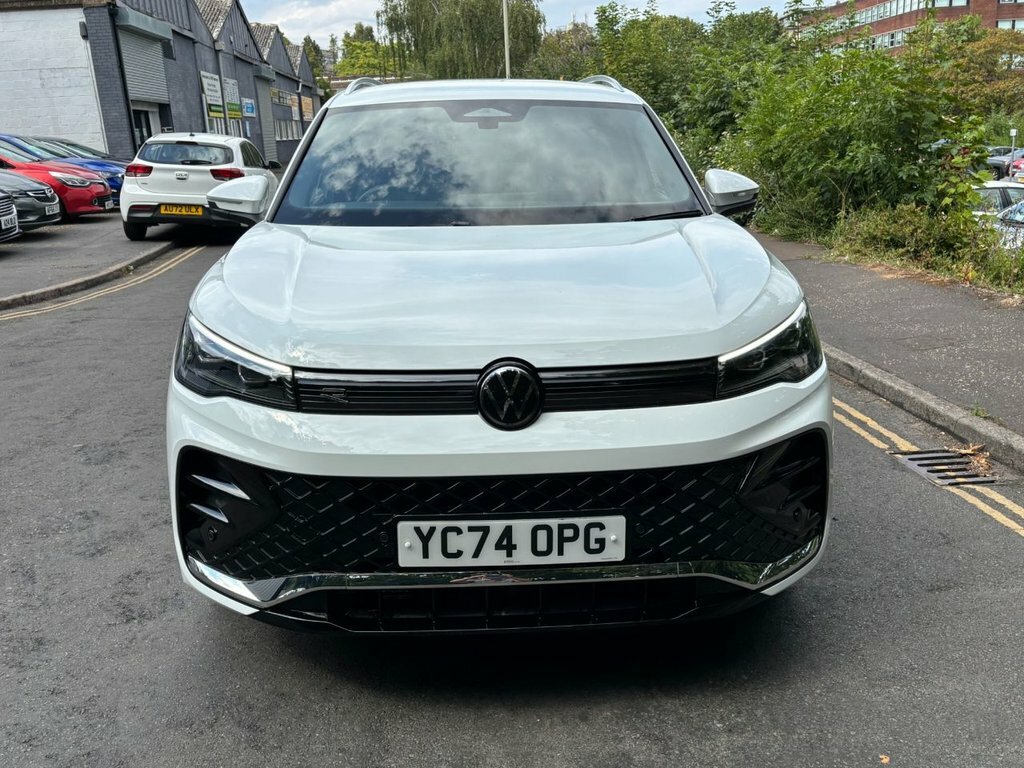 Volkswagen Tiguan 1.5L R-line White #4