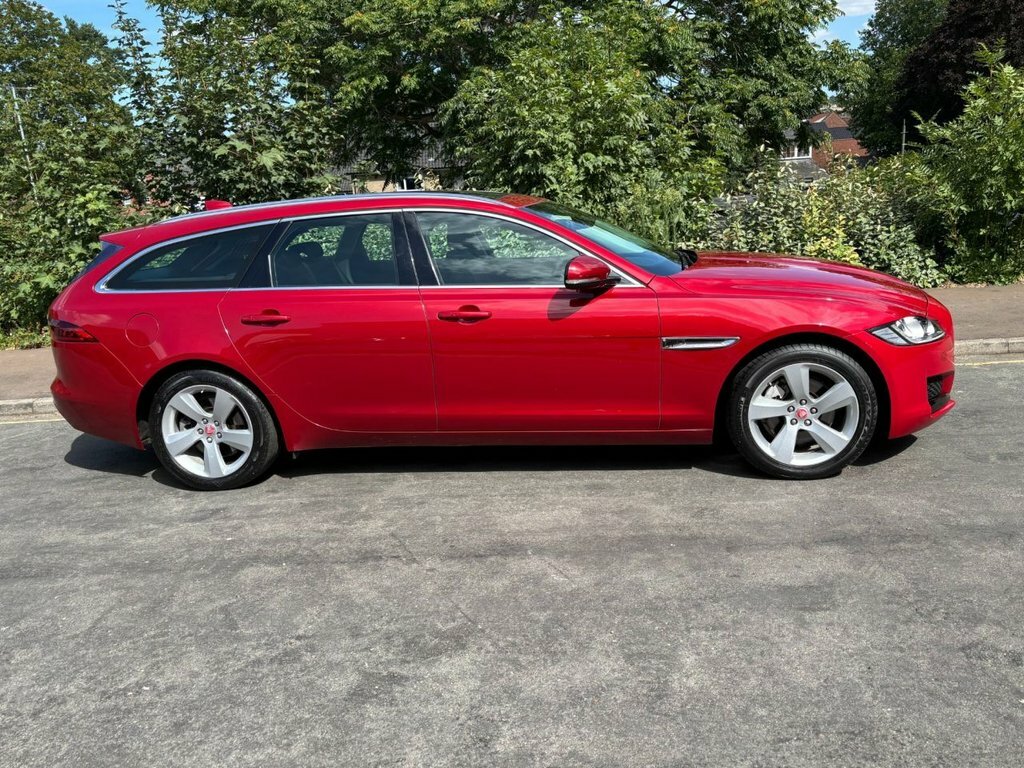 Jaguar XF 2L Portfolio Red #2