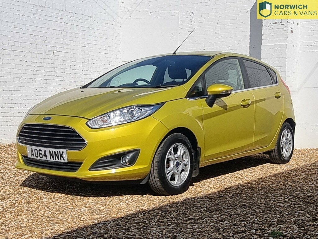 Ford Fiesta 1.6 Tdci Econetic Titanium 2014 AO64NNK Yellow #2