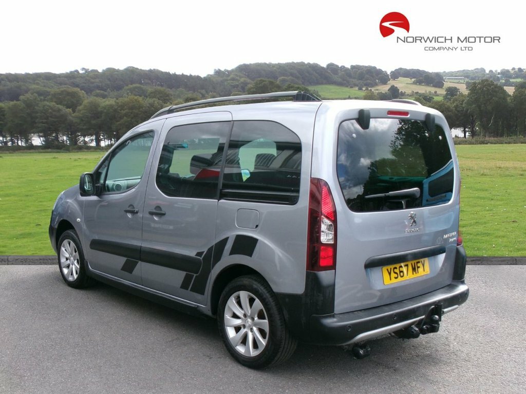 Peugeot Partner Tepee 1.6L Outdoor Grey #4