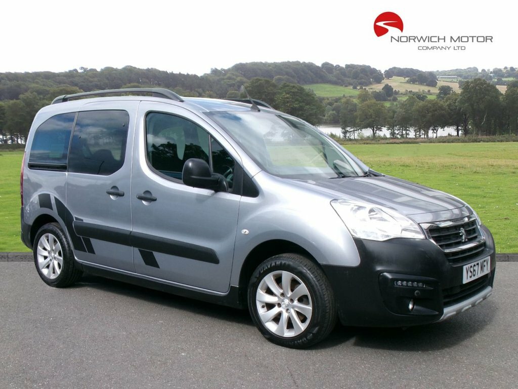 Peugeot Partner Tepee 1.6L Outdoor Grey