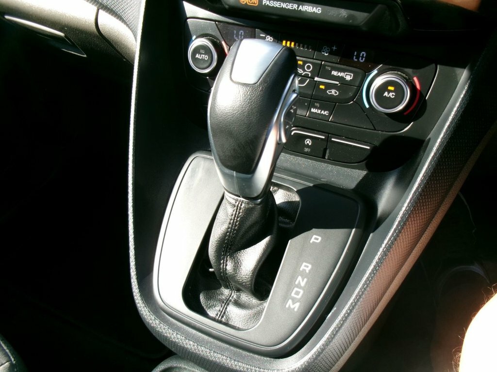 Ford Grand Tourneo Connect 1.5L Titanium Silver #6