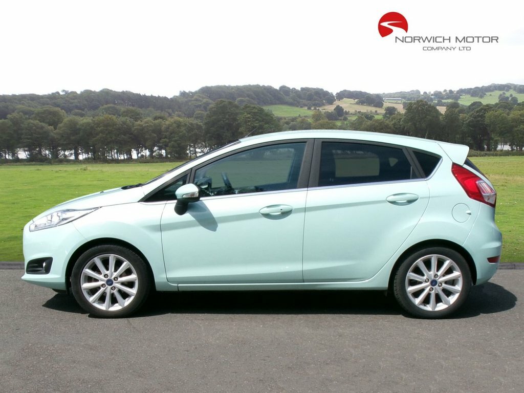 Ford Fiesta 1L Titanium Green #4