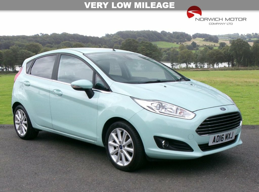 Ford Fiesta 1L Titanium Green