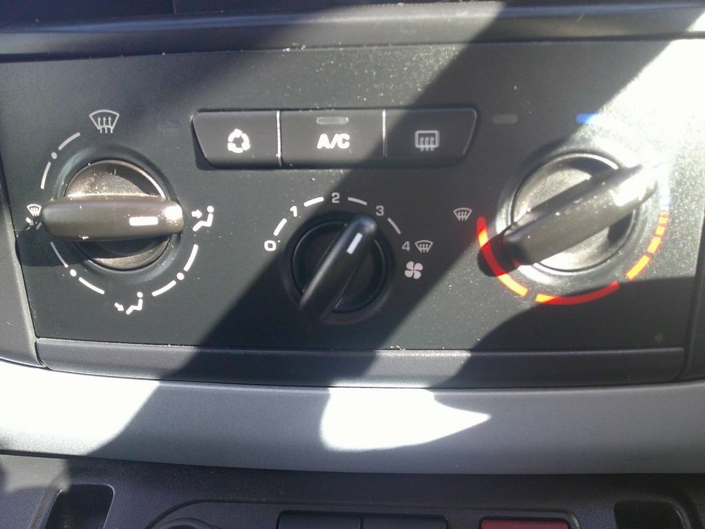 Citroen Berlingo 1.6 Hdi 625 Xtr White #17