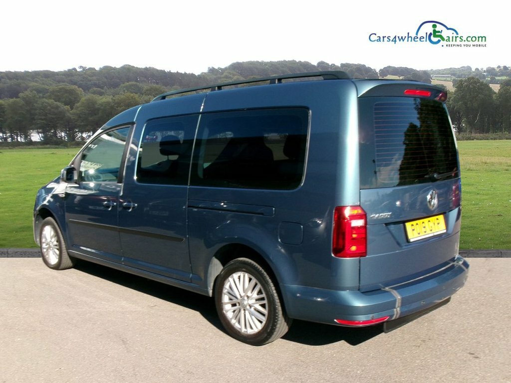 Volkswagen Caddy Maxi Life Mpv Green #3