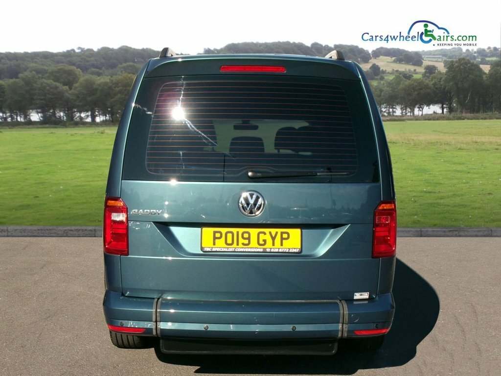Volkswagen Caddy Maxi Life Mpv Green #4