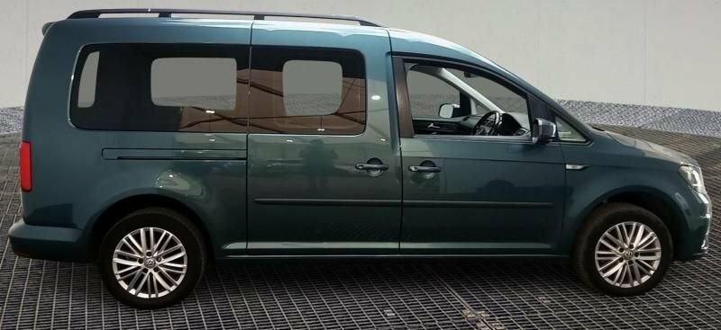 Volkswagen Caddy Maxi Life Mpv Green #3