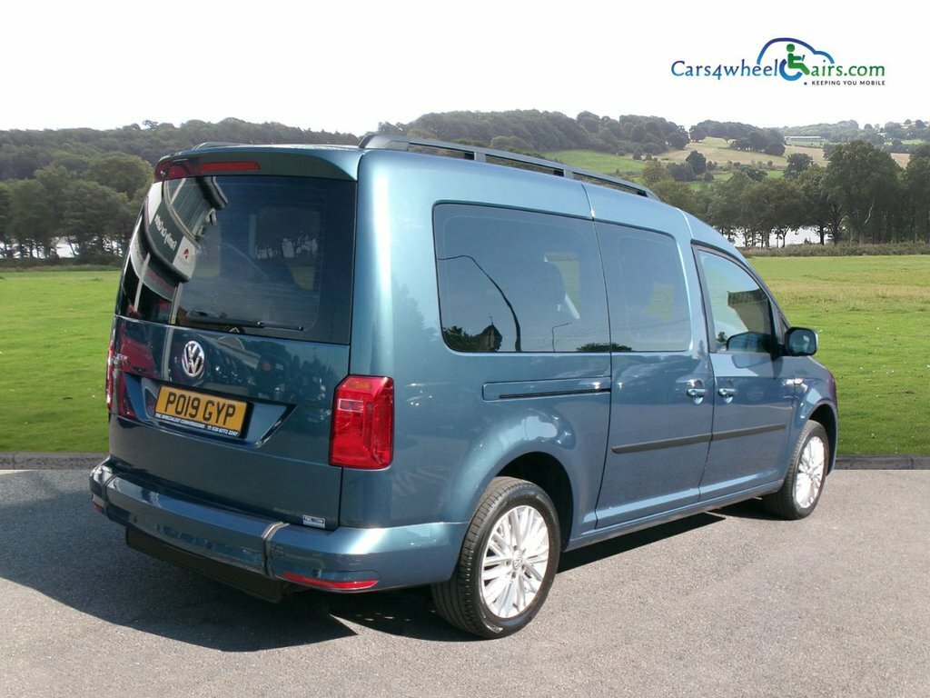 Volkswagen Caddy Maxi Life Mpv Green #5