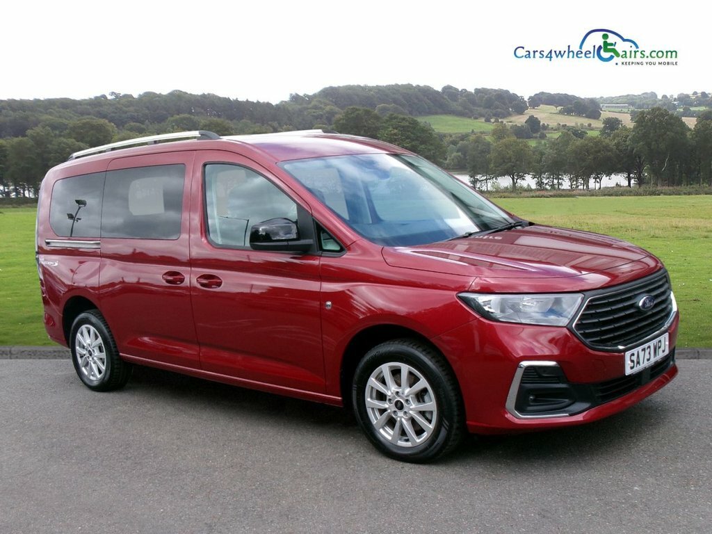Ford Grand Tourneo Connect 2L Titanium Red #4