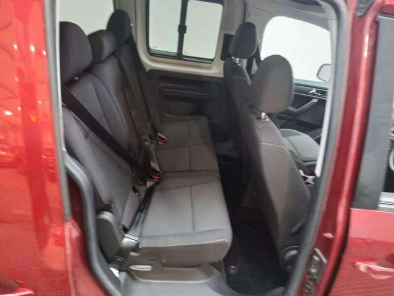 Volkswagen Caddy Maxi Mpv Red #3