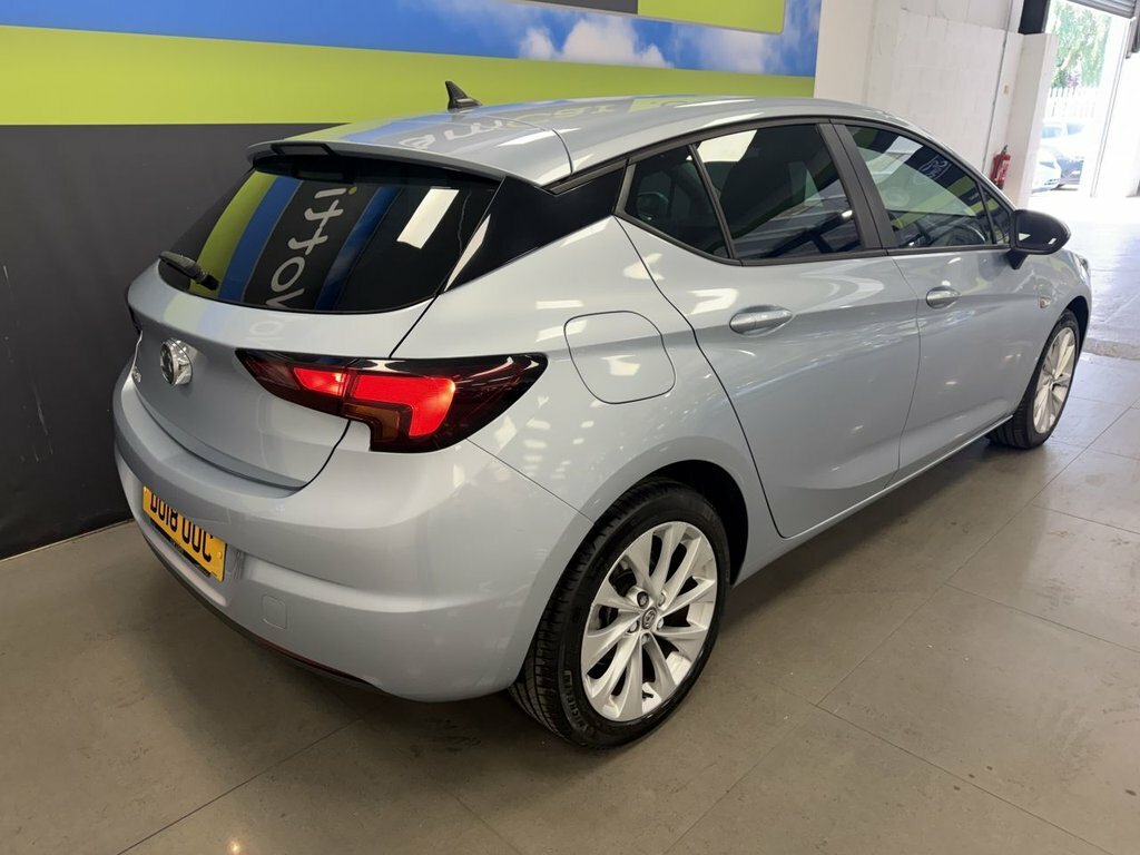 Vauxhall Astra 1.4L Tech Line Nav Silver #5