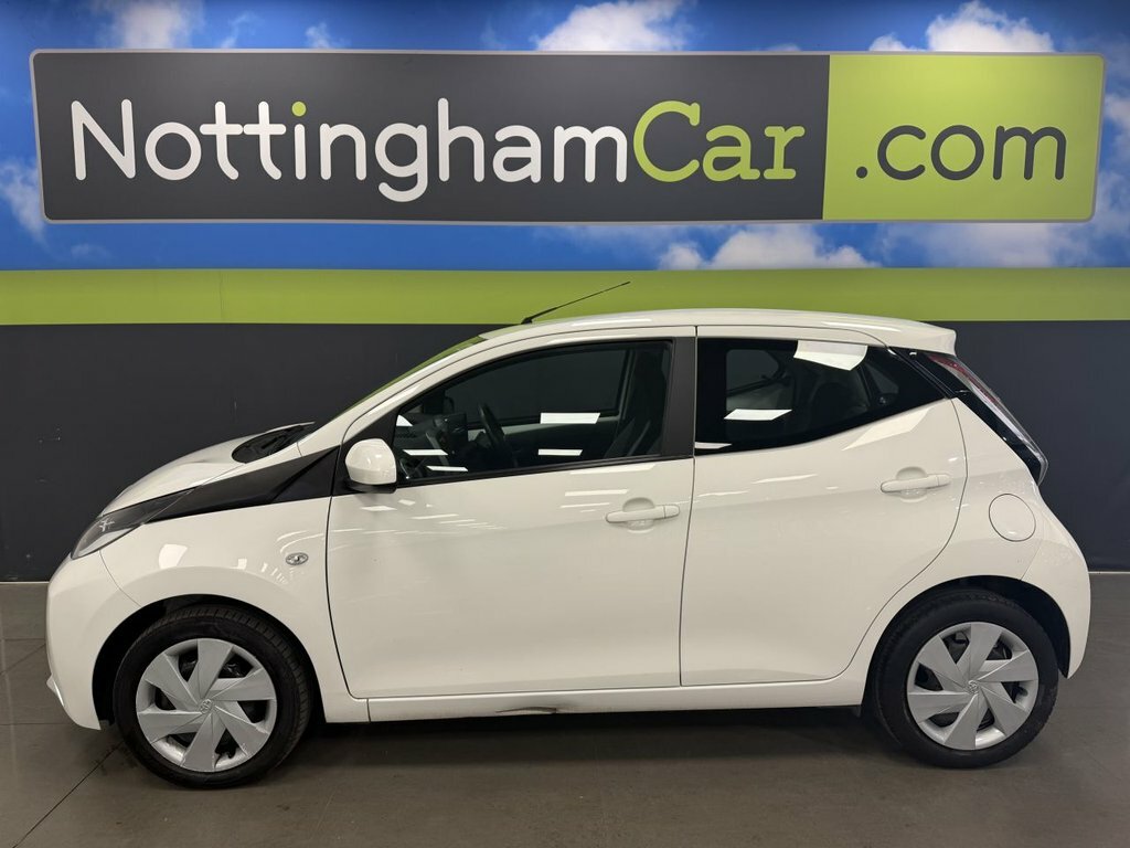 Toyota Aygo 1.0 Vvt-i X-cite 3 Yellow #8